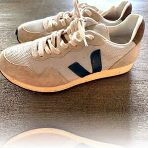 Veja Men’s Sneakers